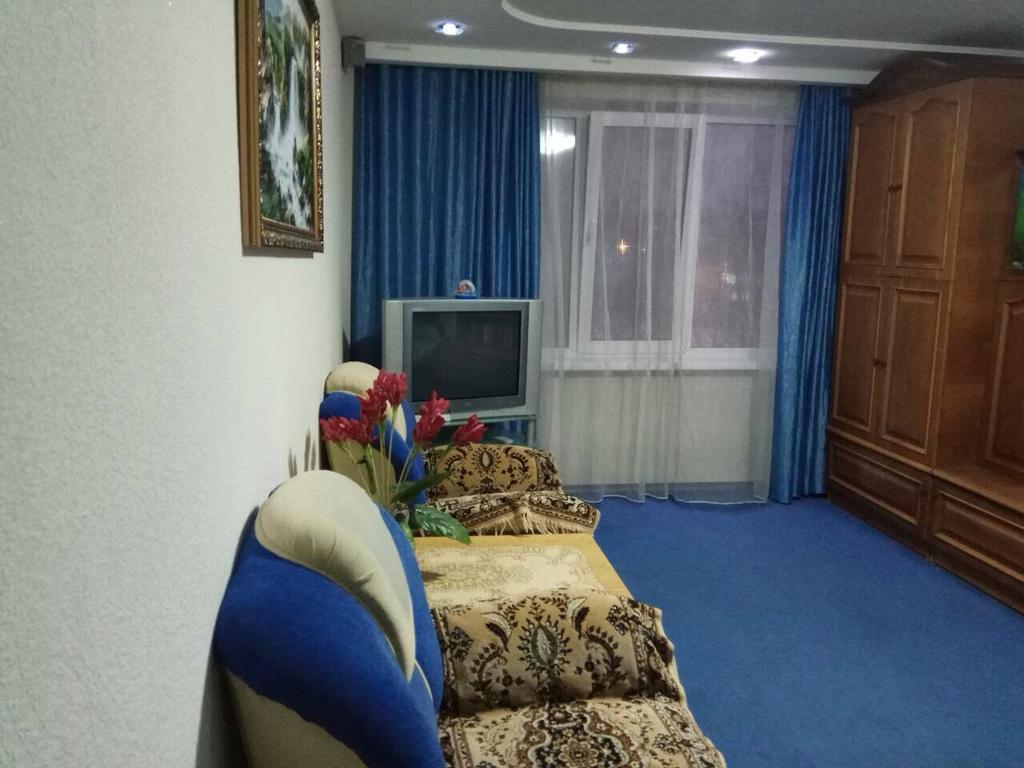 Apartment On Adajeuskaha 42 Minsk Exteriör bild